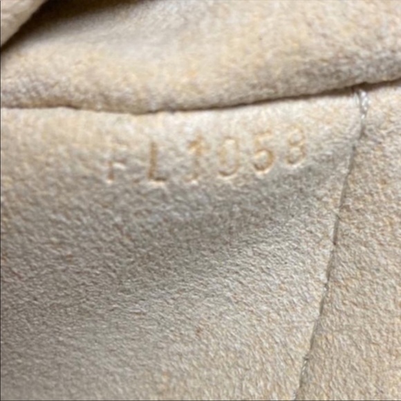 Louis Vuitton Damier Ebene GM Tote - Picture 2 of 13